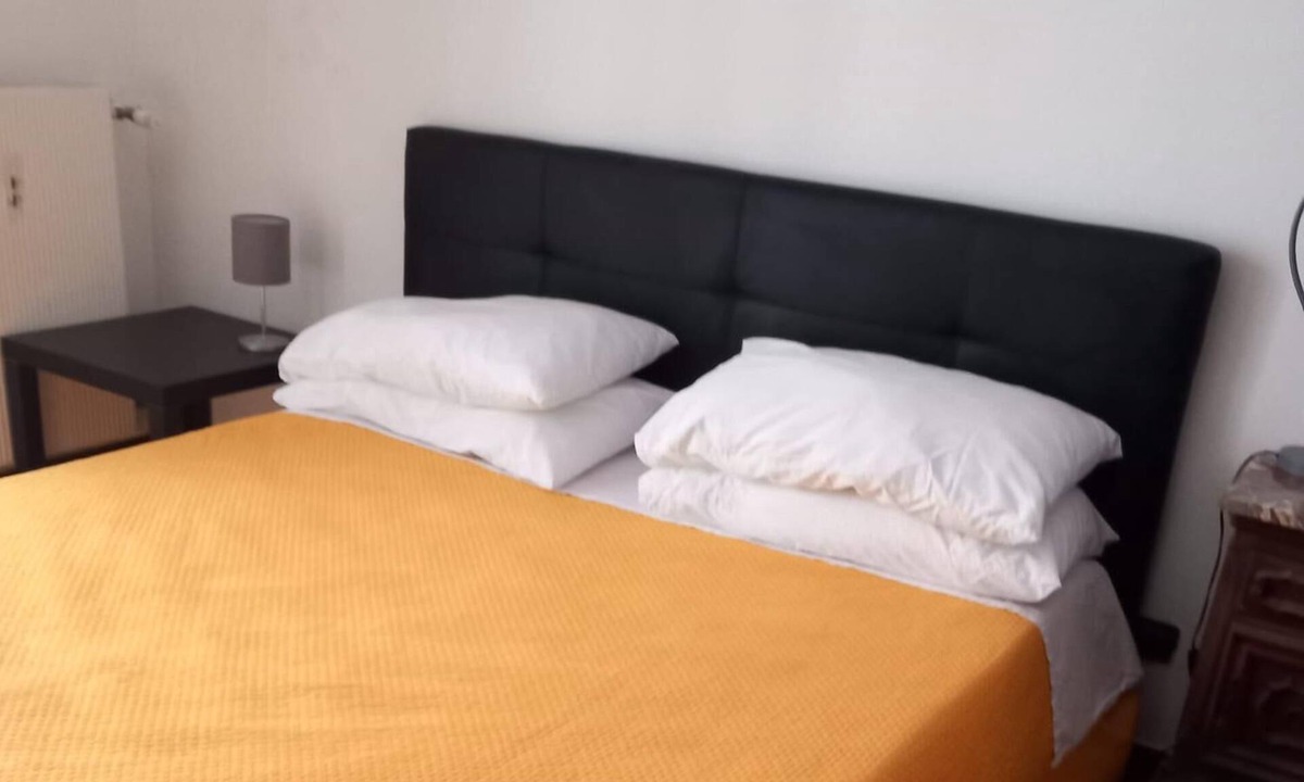 Rivarolo Ligure Apartment | 1-bedroom in Genova with AC and central heating, 10 minutes to Metro Brin