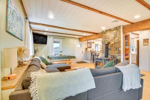 Rumford Point House | 10 Mi to Skiing: Historic Farmhouse in Maine!