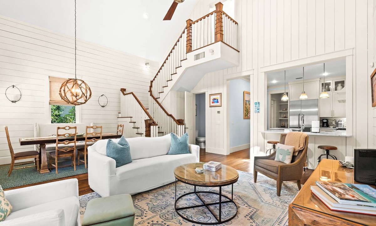 Watercolor House | 2 Minutes to Camp WaterColor with Carriage House and LSV