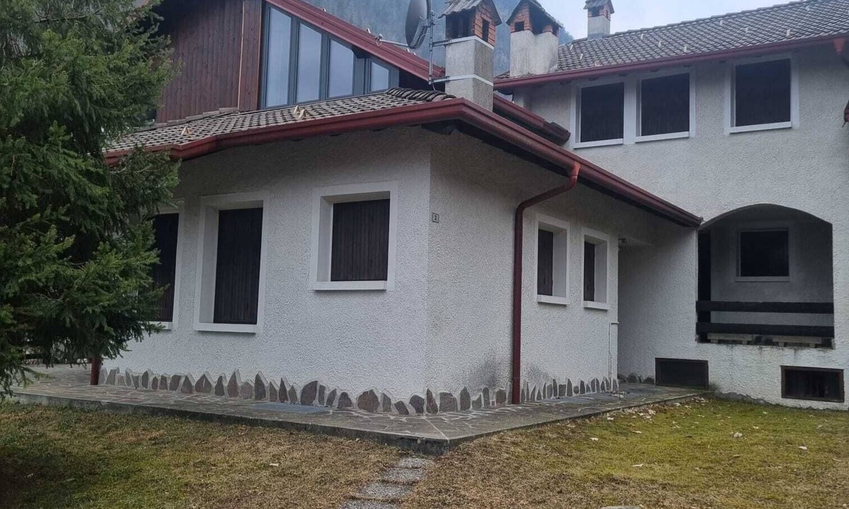 Borno House | 3 Bedroom Private vacation home in Croce Salven