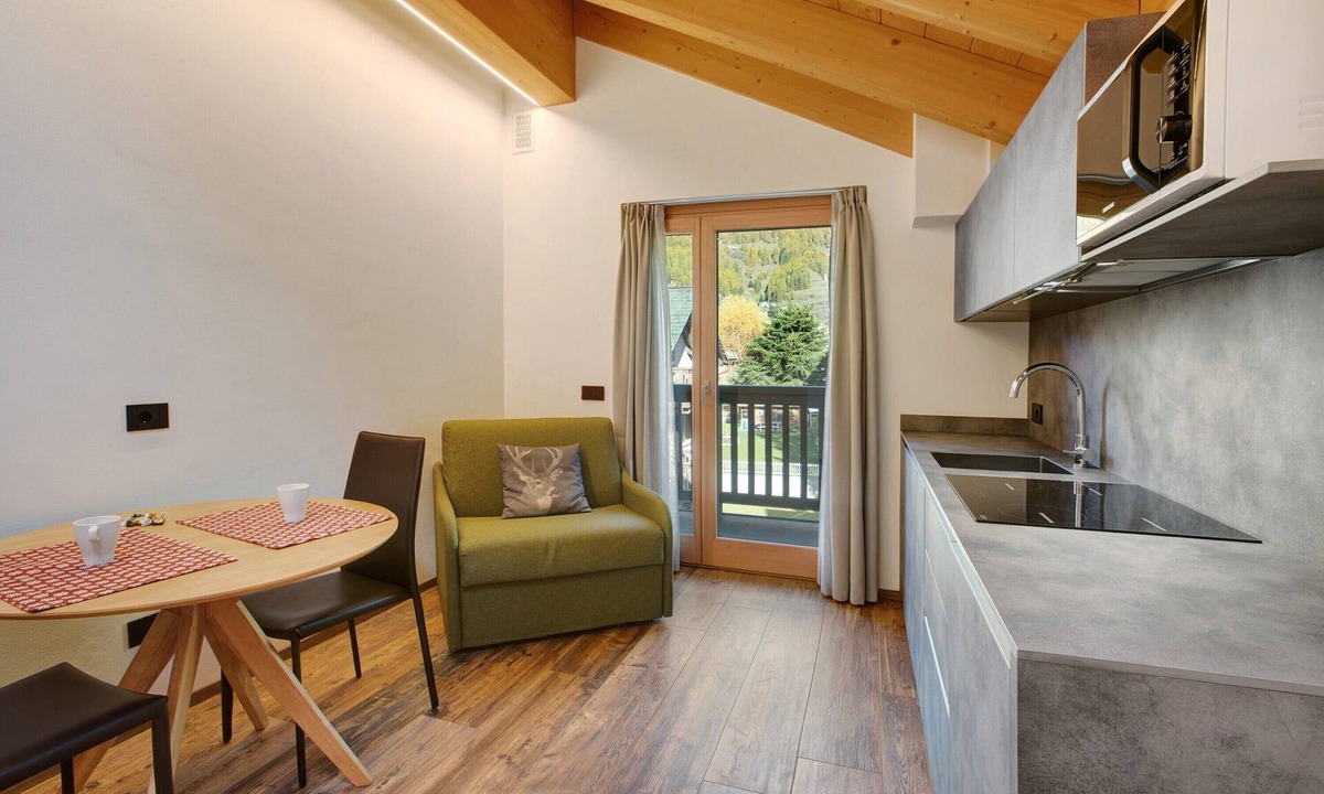 Bormio Apartment | Apartment "Baita Emilia e Daniele 12" with Mountain Views, Balconies, and Wi-Fi