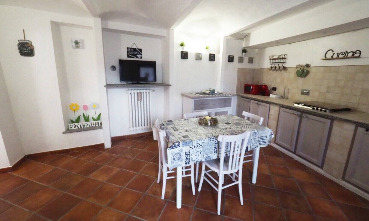 Moncalieri Apartment | Apartment 'Casa Matilde' with Private Garden, Wi-Fi and Air Conditioning