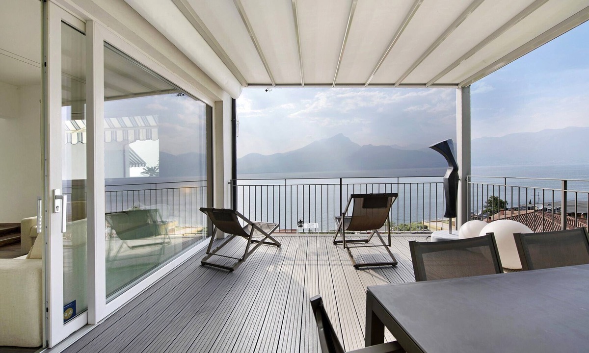 Frader Apartment | Apartment "Residence La Mignon Terrazza" with Lake View, Air Conditioning & Terrace