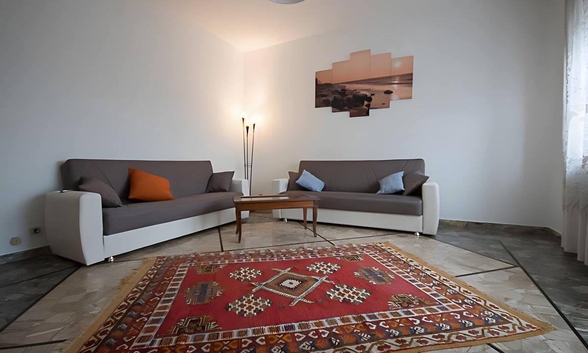 Serravalle Scrivia Apartment | Apartment 'Serravalle Shopping' with Balcony and Wi-Fi
