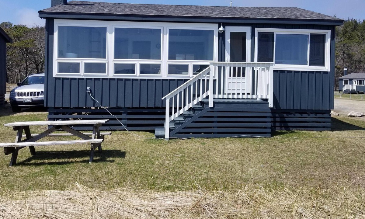 Phippsburg Cottage | Beautiful Countryside Cottage in Maine