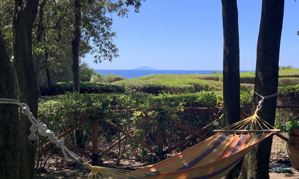 Punta Ala House | Cala Dei Pirati. Garden cottage with sea view on the Tuscan archipelago