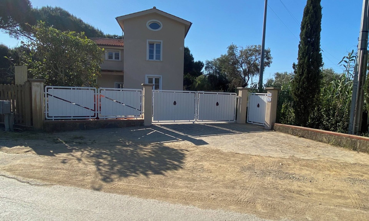 Lacona House | Casa Riservata Immersa Nella Natura con Spiaggia Raggiungibile a Piedi