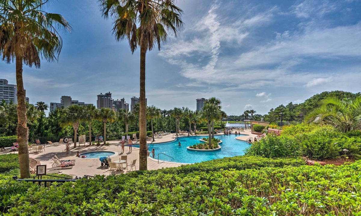 Sandestin Apartment | Coastal Condo: Patio & Free Resort Amenities!