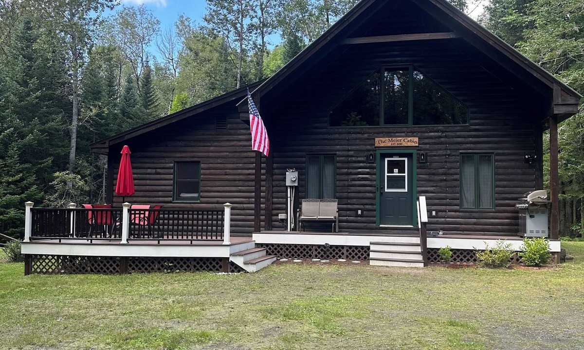 Columbia Cabin | Cozy Cabin located in Columbia, NH