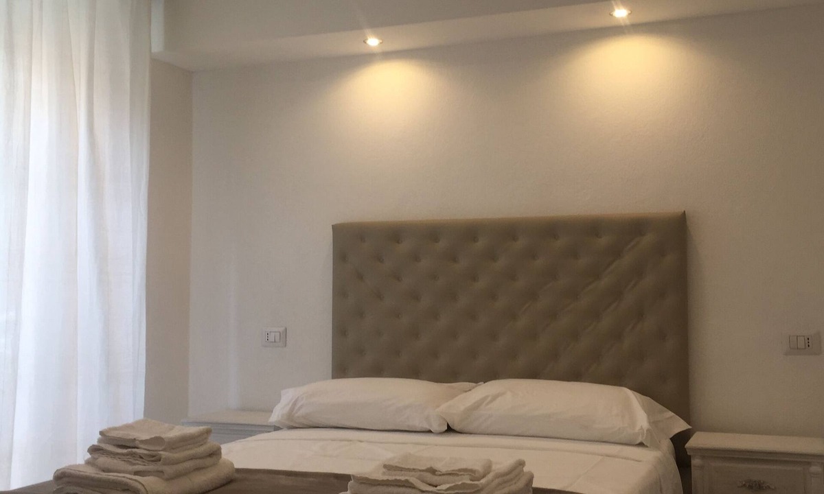 Nuoro Bed & Breakfast | Cozy, with private entrance, the B&B is located in the center of the city.