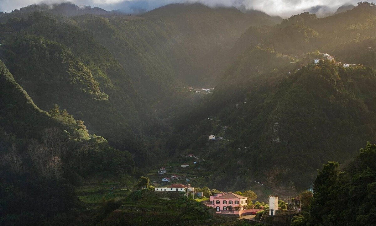 Sao Jorge House | Exclusive Villa in Madeira/7 Suites/Ideal for Families, Groups & Retreats