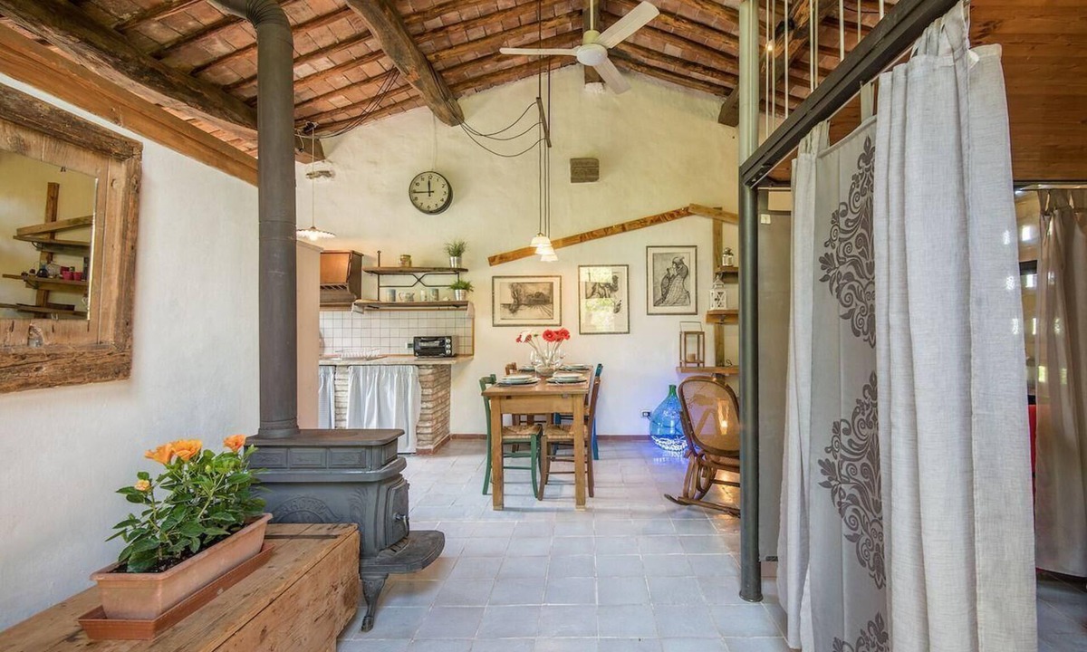 Radicondoli House | Flat La Capanna with garden and pool