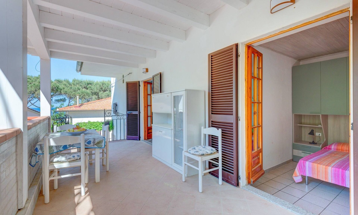 Innamorata House | Holiday Home 'Innamorata Mare' with Sea View, Private Terrace and Wi-Fi