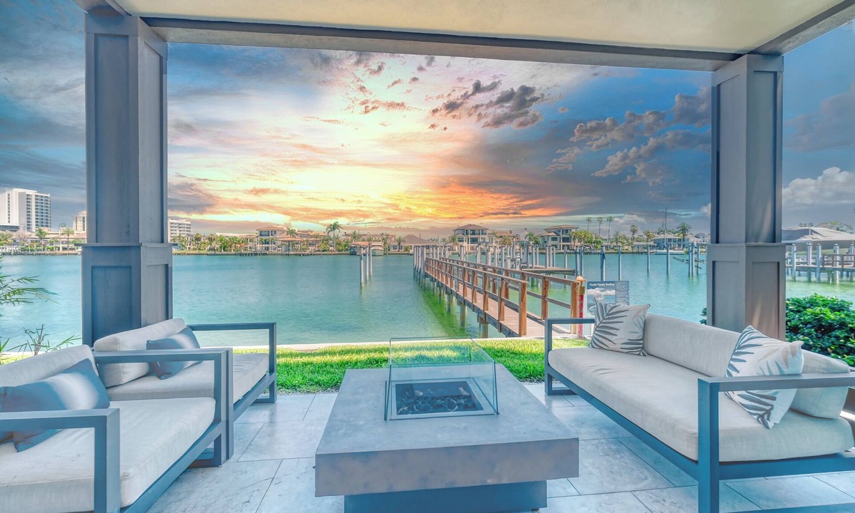 Clearwater Beach House | Incredible Views, Pool/Spa, Dock, Fishing, Walk to beach/Check out Specials!