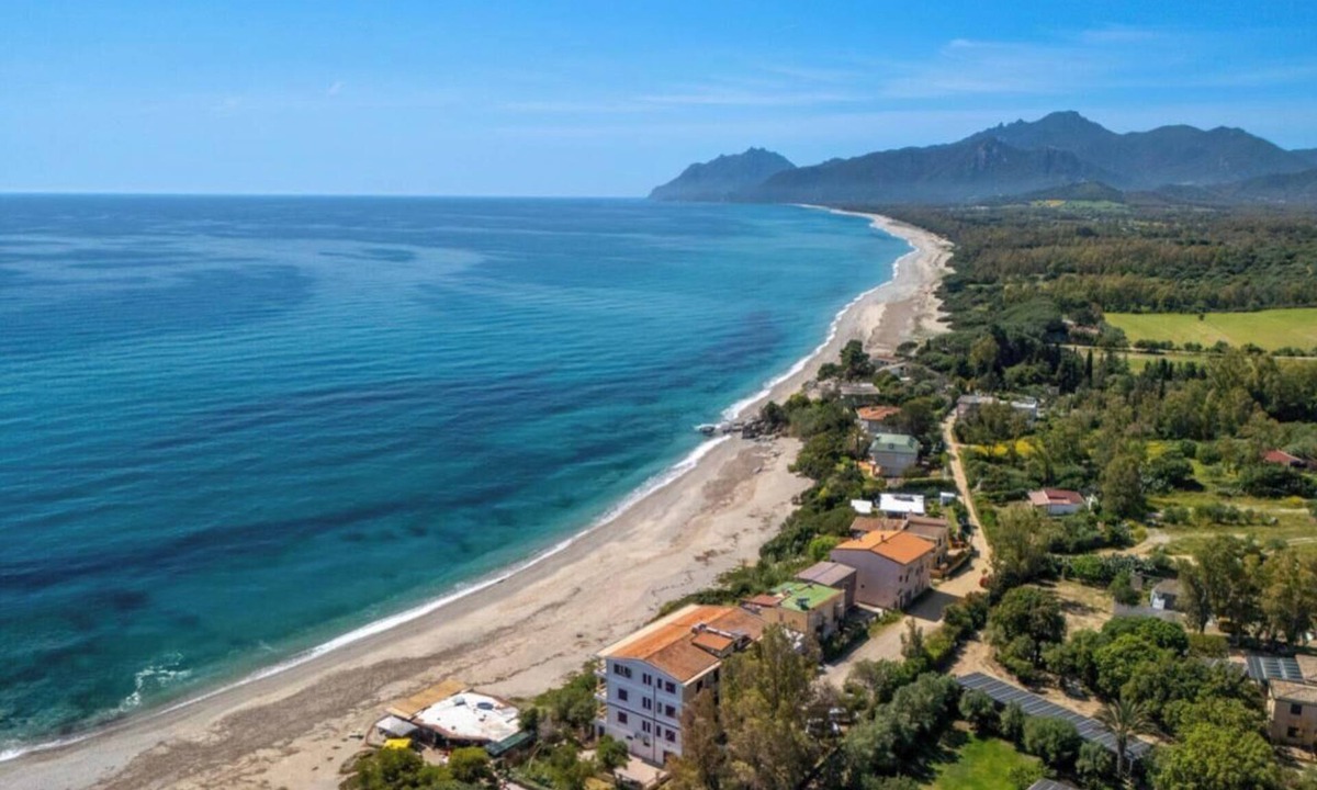 Torre di Bari Apartment | Is Feminas 25 – Wake up just moments from the sea 🌊☀️