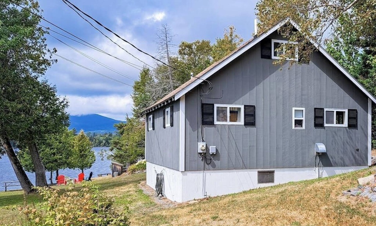Greenville Cabin | Lakefront, cabin-inspired home with firepit, grill, & screened porch, Wifi