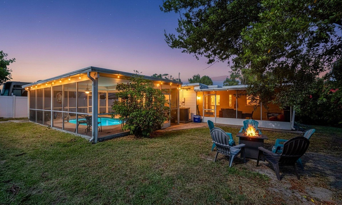Walsingham House | Largo Pool House & Firepit