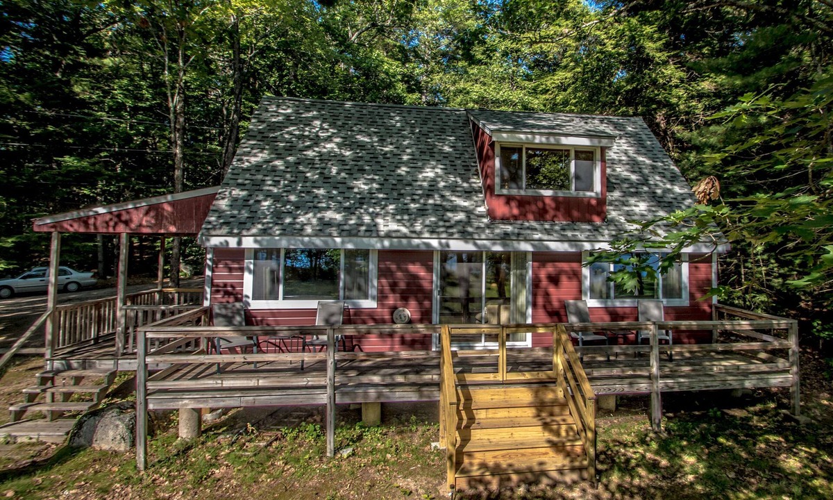 Fryeburg Cottage | Lovewell Pond, Fryeburg, Maine Family Vacation Getaway