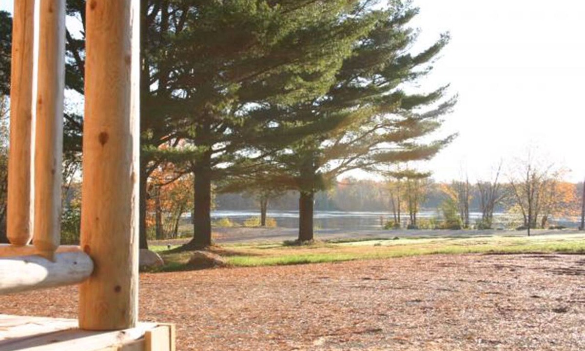Howland Cabin | Merrill Brook Cabins - Cabin 2 - Bear Den