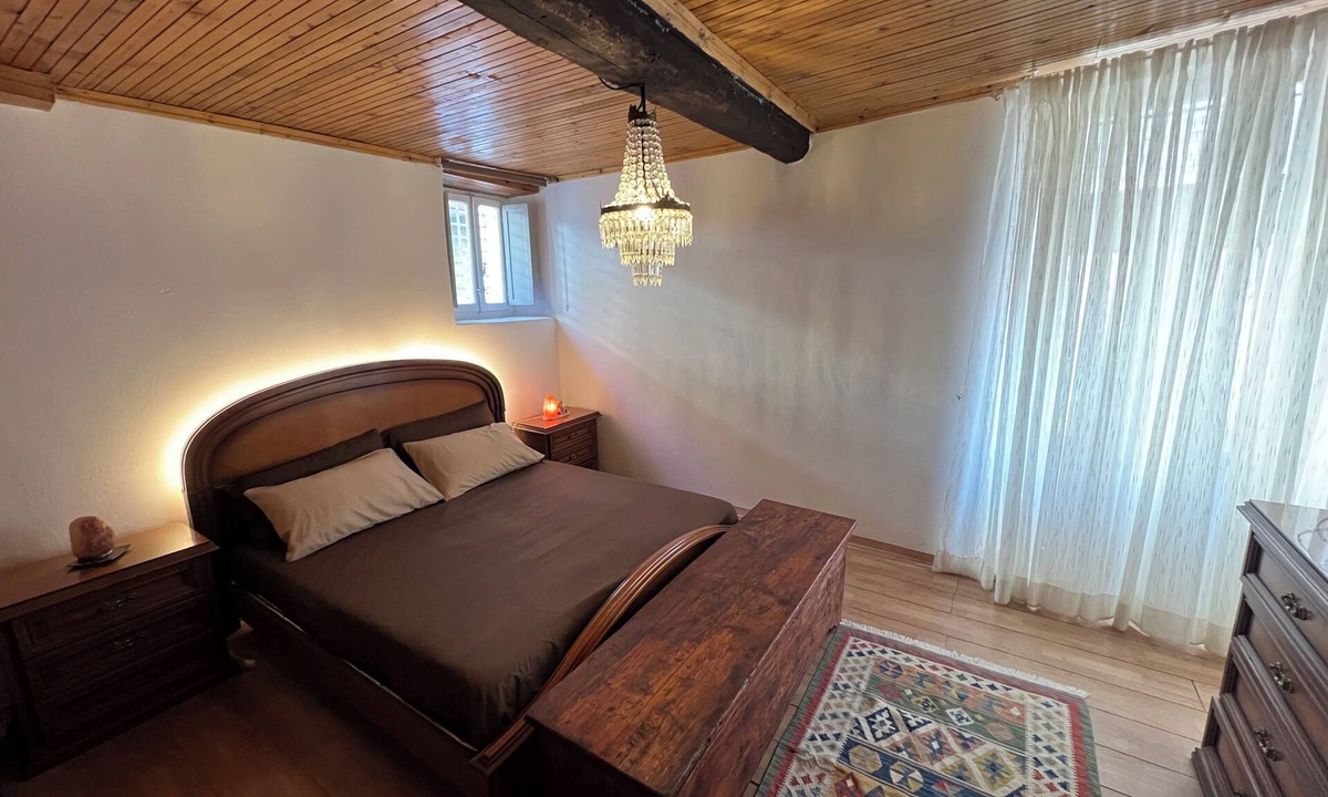 Pisogne Apartment | Pisogne, Authentic Mountain Retreat near Lake Iseo - Unique Bathroom