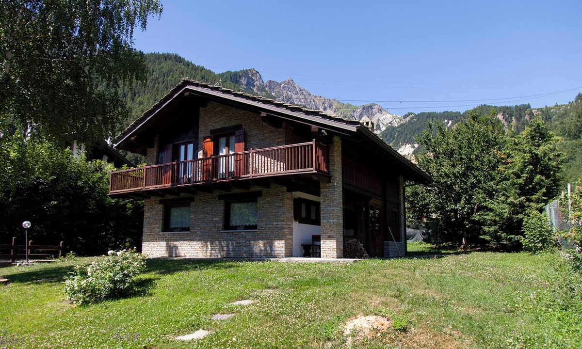 Dolonne Ski Chalet | Private chalet near the ski slopes