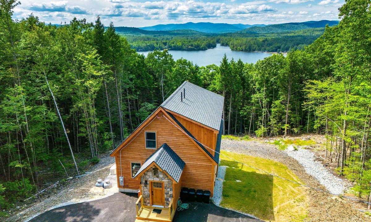 Bryant Pond Cabin | Secluded Cabin with Hot Tub, Views, & EV Charger