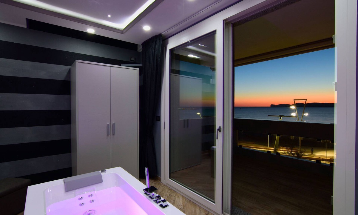 Lido House | Starry Sky Charming House