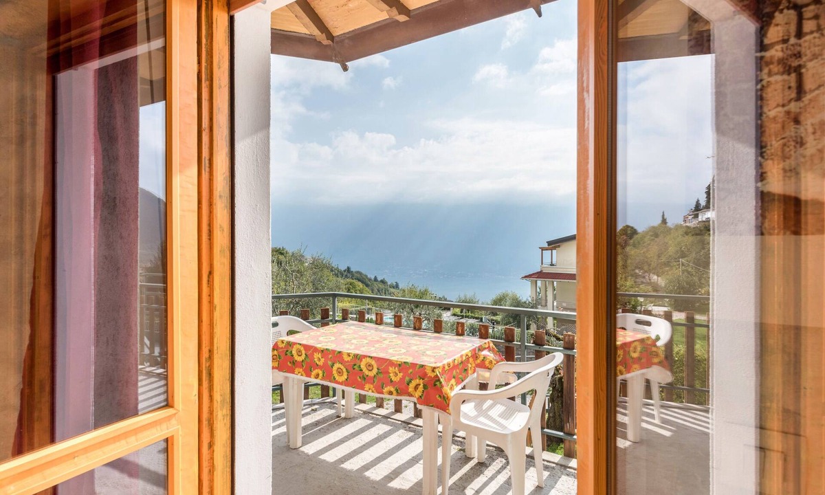 Aer Apartment | Studio Apartment Olivo Casa Demonti with Mountain View, Pool, Terrace & Wi-Fi