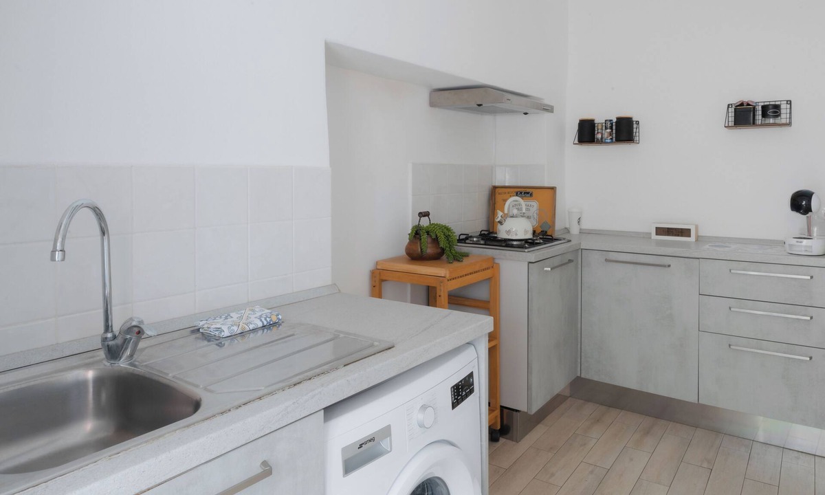 Piombino House | Suite in the Ancient Village| House of Febo