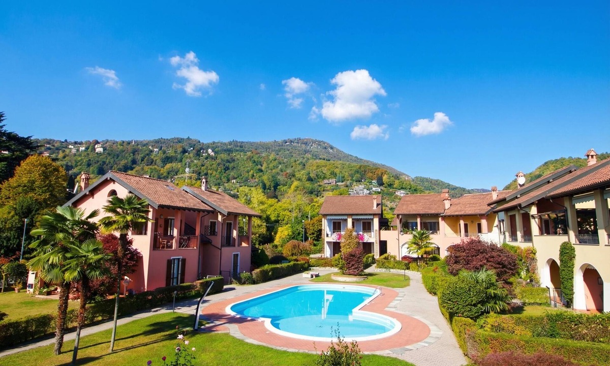 Lesa Apartment | Sunflower - Lake Maggiore Duplex w/Terrace and Shared Pool, Lesa, Italy