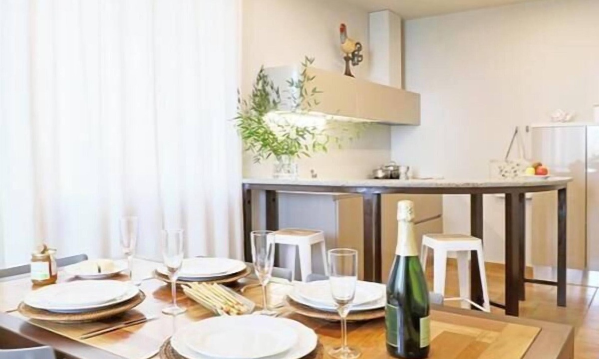 Monforte d'Alba Apartment | The Seven Ways - Maple Apartment with Jacuzzi and Large Porch