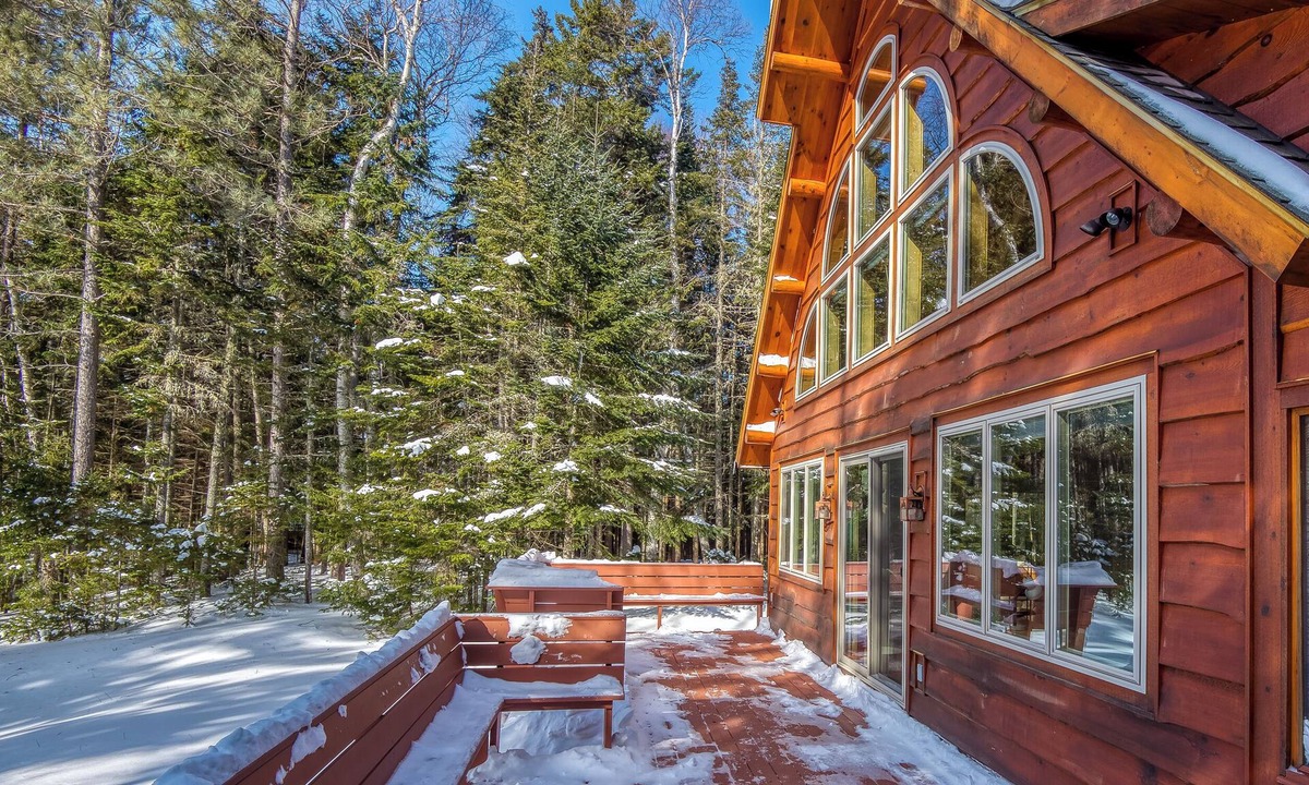Rangeley Plantation House | Two Winds - Beautiful newer home on Mooselookmeguntic Lake