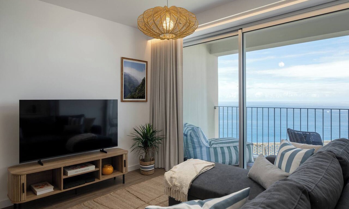 Camara de Lobos Apartment | Vanni Atlântico Residence – Ocean View Comfort