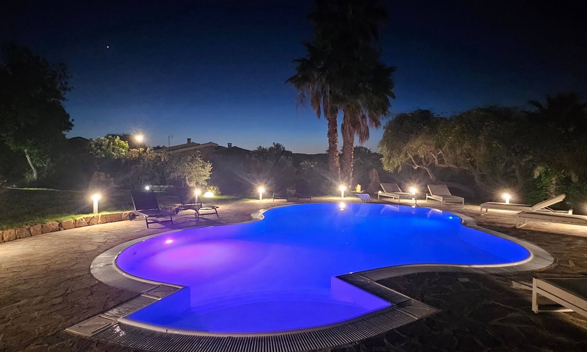 Luddui Villa | Villa 'Le Palme' with Sea View, Wi-Fi, and Air Conditioning