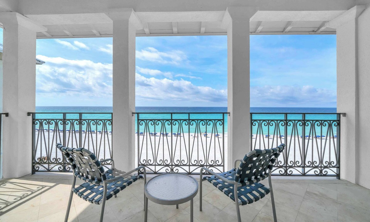 Delos House | Villa Royale | 1 PM Check in! | Beach Front Done Right! | Splash Pool! | Upgrades Done In 2026!