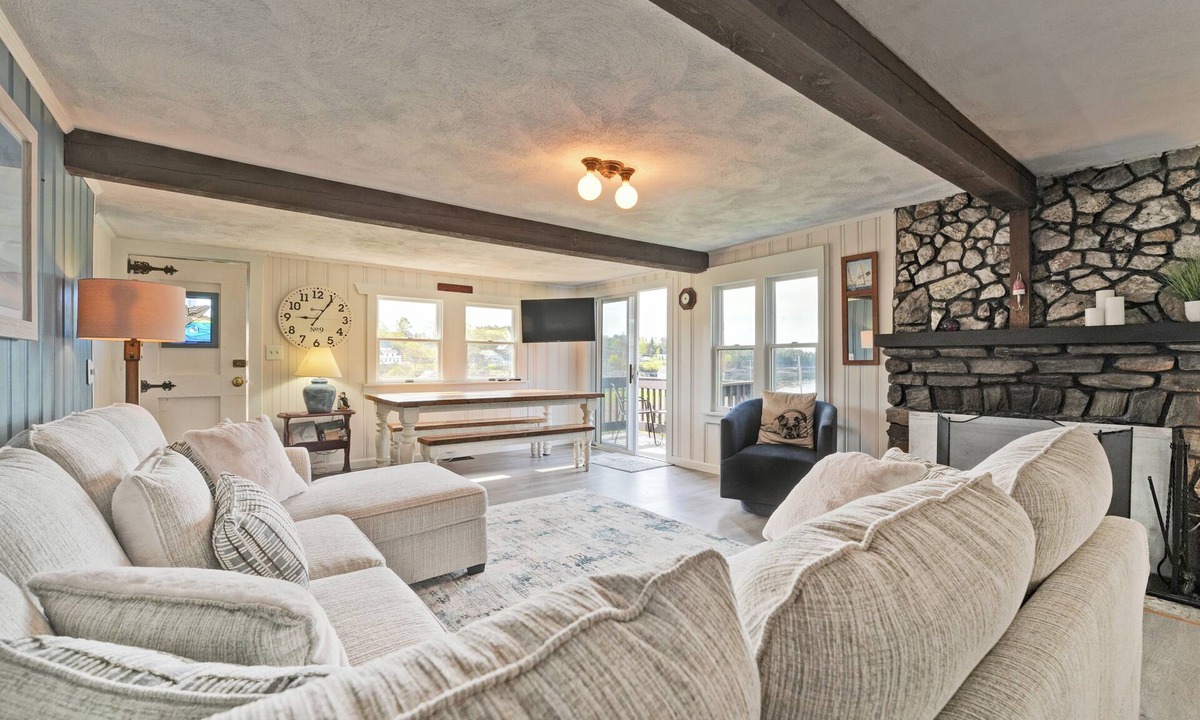 Orrs Island House | Watch sunrises and enjoy views of Lowell's Cove.