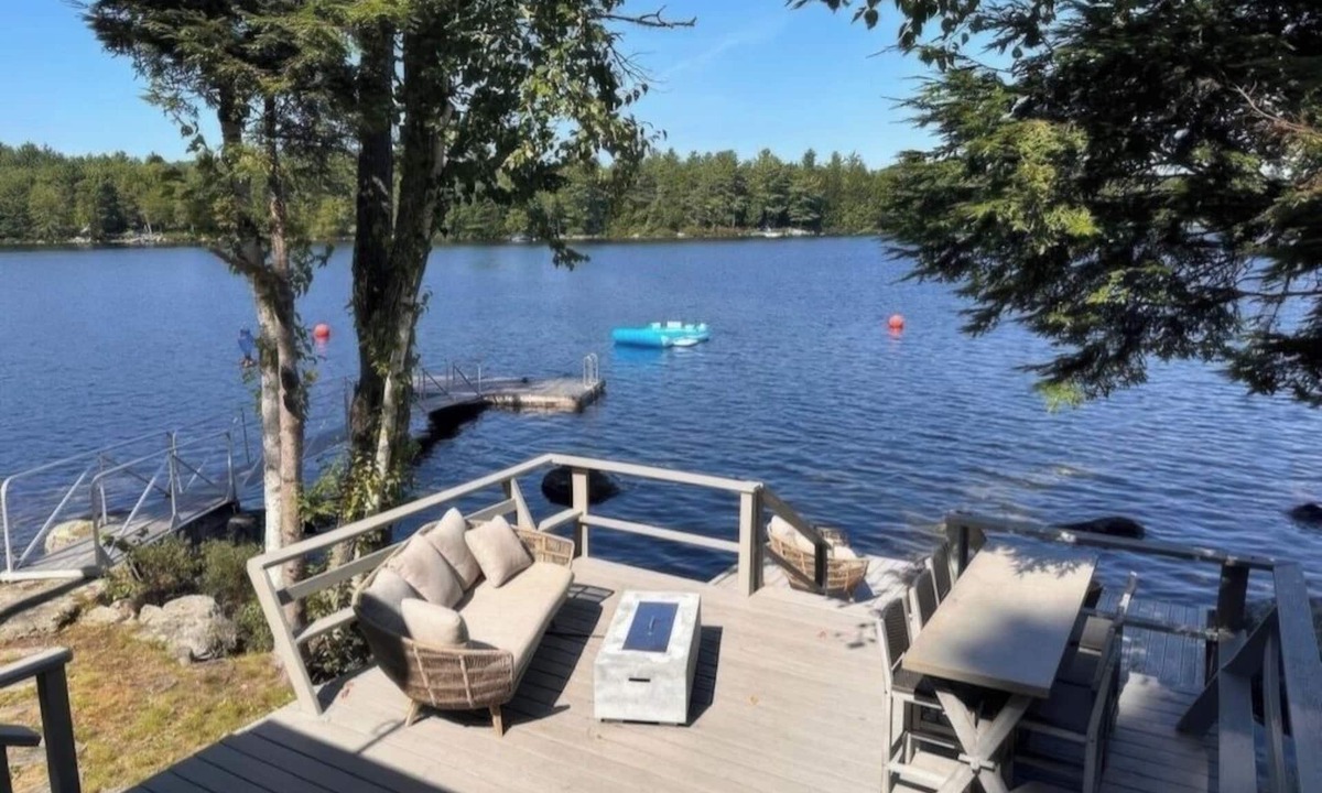 Ellsworth House | Waterfront, lake estate, reunions, 8 bedrooms, Acadia Nat'l Park, Bar Harbor