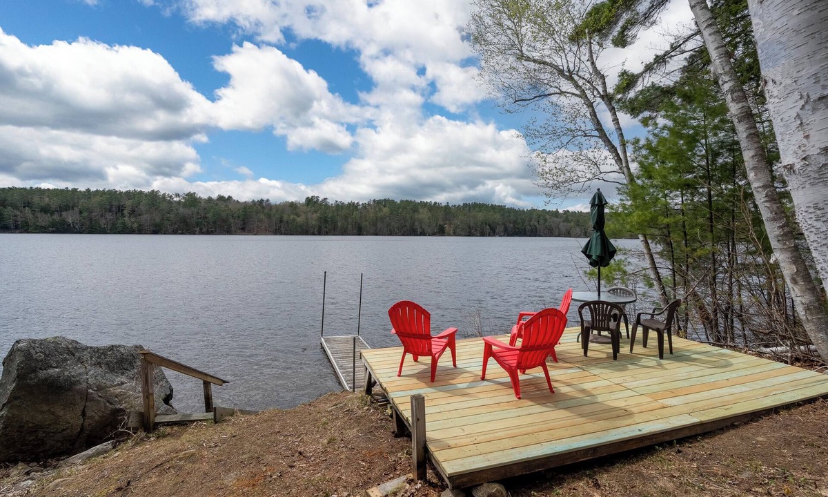 Winthrop House | Wilson Pond Waterfront Camp with Game Room, Kayaks, Grill & Private Dock!