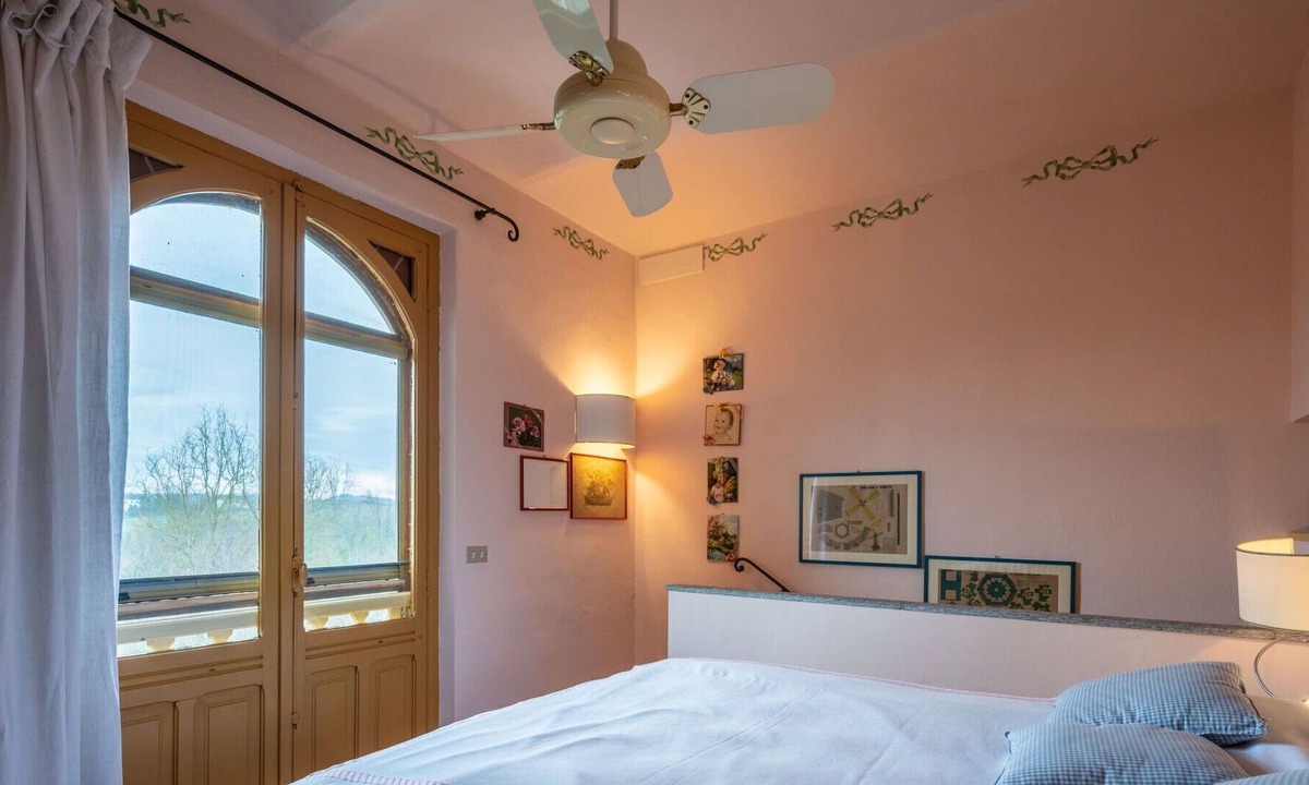 Rocchetta Tanaro House | Wonderful private villa for 3 guests with TV, patio, pets allowed and parking