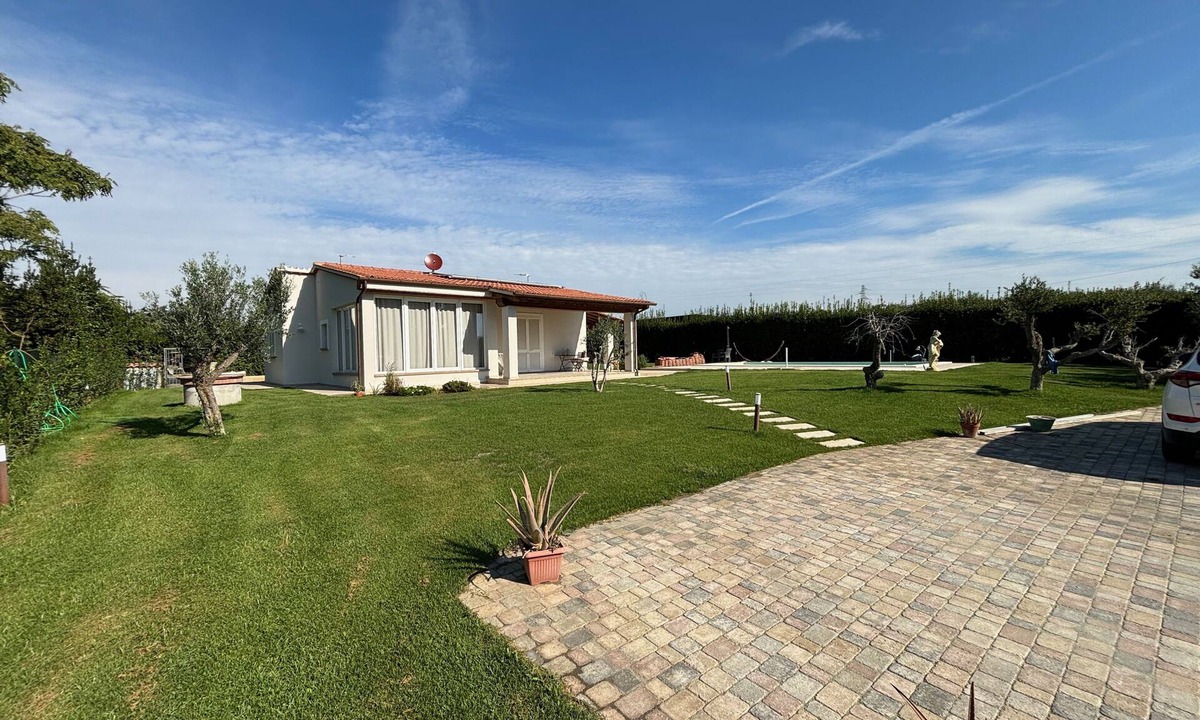 Cecina Villa | Wonderfull charming house for one family with huge garden and private pool