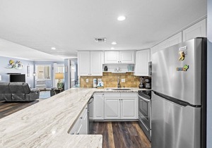 515- Tropi-COOL Condo. In-unit W/D, Spectacular views and FREE bch svc!