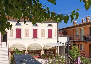 Holiday apartment San Felice del Benaco for 1 - 4 persons with 1 bedroom - Holiday apartment in one