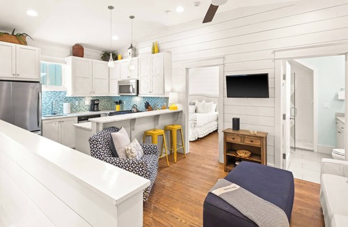 Watercolor House | 2 Minutes to Camp WaterColor with Carriage House and LSV