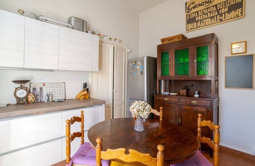 Consiglio di Rumo Apartment | A charming, detached, 200-square-meter period house on three levels, accommodating up to 10 people.The property is located in Gravedona e Uniti, a charming village on the northwest shore of Lake Como, known for its historic center and picturesque lakefro