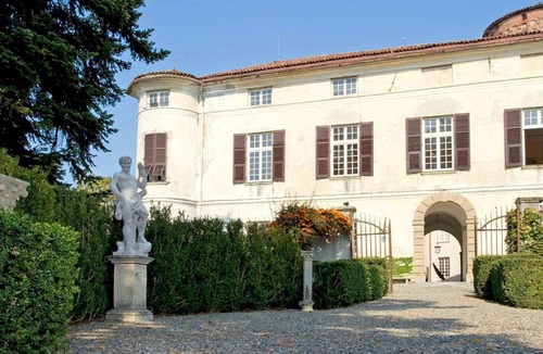 Rocca Grimalda Apartment | A Romantic Rocca Retreat