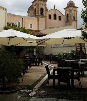 Ales House | Abas Ristorante Pizzeria Affittacamere