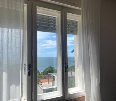 Roiano-Gretta-Barcola-Cologna-Scorcola Apartment | Affittacamere via Moncolano mare Barcola