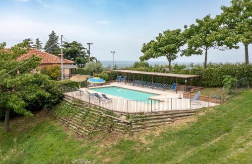 Farigliano House | Agriturismo Cantine Bevione - Family Apartments with panoramic view