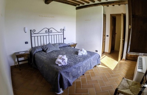 Massa Marittima Apartment | Agriturismo La Tabaccaia - App. Trilo with lake view 6 pax