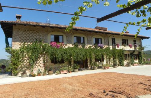 Barbaresco House | Agriturismo Tre Stelle